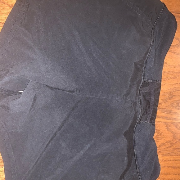 Patagonia black shorts - Picture 2 of 4